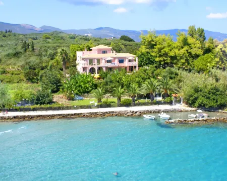 Calypso Villas Hotels in Amoudi
