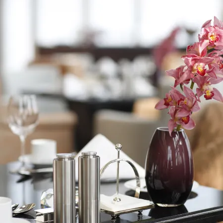 Nanyuan Universe Deluxe Hotel