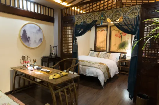 Fengdiao Yushun Hostel Отели рядом с достопримечательностью «Lengquan Pavilion»