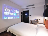 上海龙之越酒店 - 投影大床房