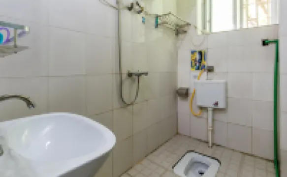 Fengming Xiaoqu Apartment