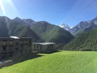 Xiangyang Zhidi Desha Houses