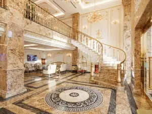 Monarque Hotel Danang