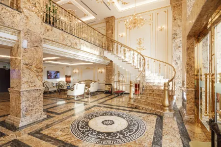Monarque Hotel Danang