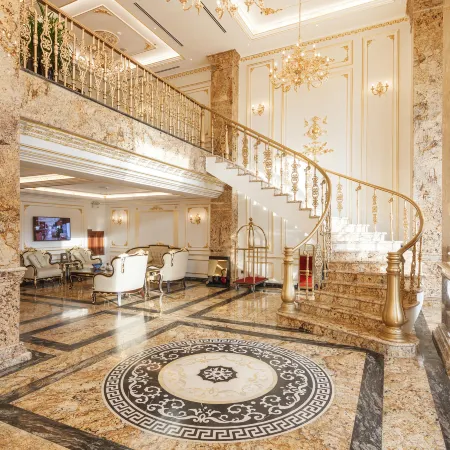 Monarque Hotel Danang
