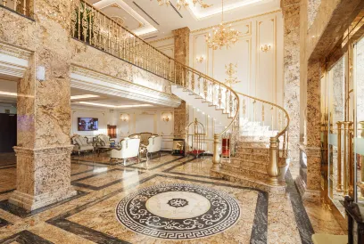 Monarque Hotel Danang