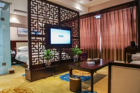 Meishan Hotel (County Government Store) Отели рядом с достопримечательностью «Wanhe Group Daming Bus Passenger Transport Station»