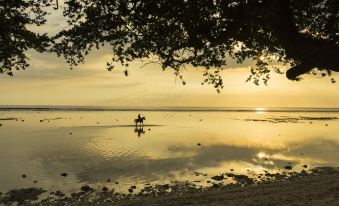 Gili Teak Beach Front Resort