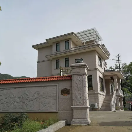 Wu Xie scenic area grenn house in east dock