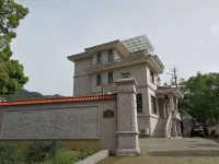 Wu Xie scenic area grenn house  in east dock