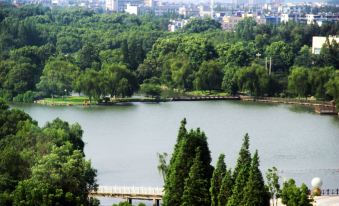 Ma'anshan Yueyu Lake View Hotel (Cuilin Water City Huafei Road)