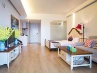 惠州小径湾观海居度假公寓 - 正面海景大床房