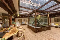 Shanju Qiuming Inn