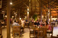 Embudu Village Maldives - 朝食
