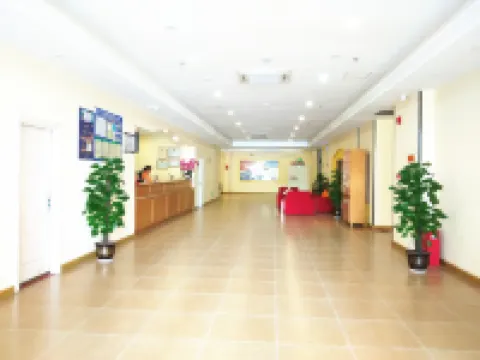 Home inn (Jingxi Jinxiu Ancient Town Longtan Park Branch)
