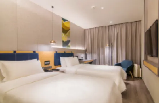 Homeinn Selected Hotel (Shanghai Hongqiao Gubei Yaohong Road Subway Station) Hotels near Shanghai Children's Museum