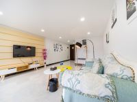 阿米果主题公寓(广州南站店) - 欧式豪华复式大床房