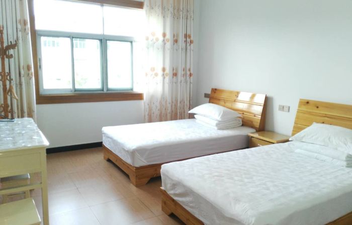 Xiuning Yuanyuan Hotel