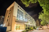 Magnotel (Taizhou Jiaojiang Yunxi Road Yanyu Park) Hotels in Jiaojiang old city