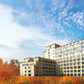 Mstay Hotel Отели рядом с достопримечательностью «Водопад Вонан»