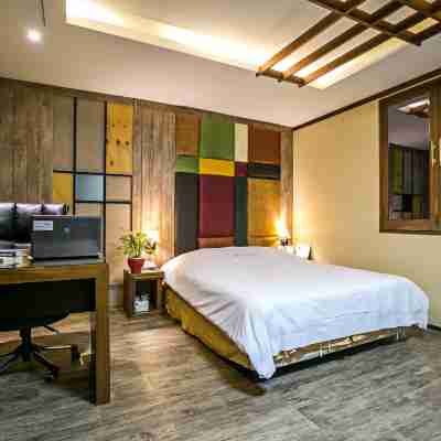 Fiore Tourist Hotel Rooms