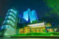 Holiday Inn Express Ya'an City Center Các khách sạn gần Yucheng Taohua Mountain