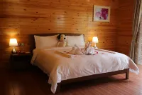 Shili Blue Mountain Mansion Hotels near Lindun Church