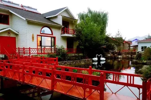Northern Zhouzhuang Resort