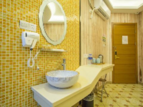 上海艾尚精选酒店 - 商务大床房