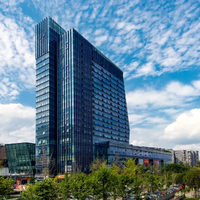 Borrman Hotel (Jianyang Xuhai Times Square) Hotels near People's Park