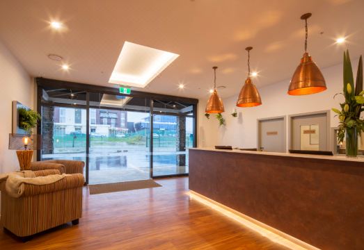 2. 윈덤 가든 퀸스..