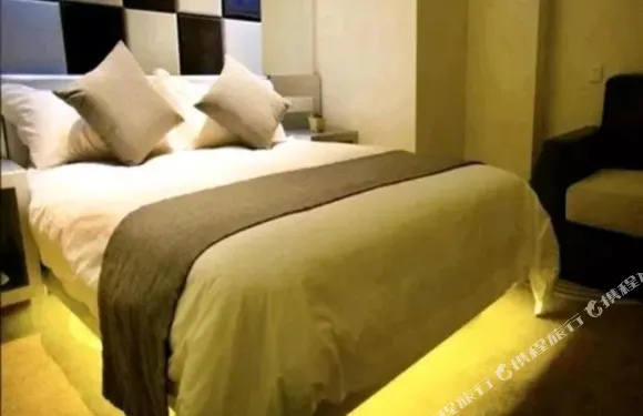 岫巖中聯快捷客房