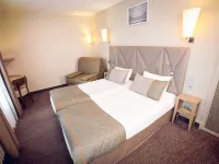 Timhotel Paris Gare Montparnasse Hôtels à proximité de : Cesar Palace