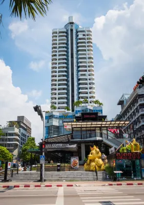 Markland Seaside Pattaya - parking