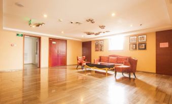 G-box Service Apartment - Housity