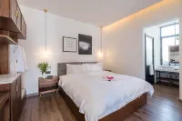 Hues Yard Hotel