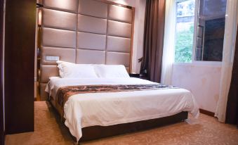 Holiday Inn Fishing Island Lijiang