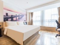 青岛黑龙江中路亚朵酒店 - 高级大床房
