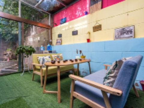 凉山西昌栖迟民宿 - 精致花园三室一厅套房