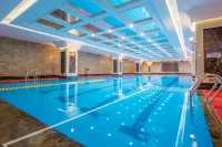 Grand Skylight International Hotel - piscina