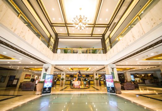 Serengeti HotelHotel Overview