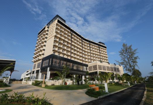 5. 애메랄드 리조트..