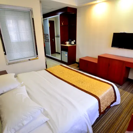 Huangguan Holiday Hotel