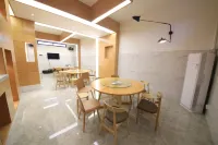 Home Stay in Drizzle Các khách sạn ở Bàn An