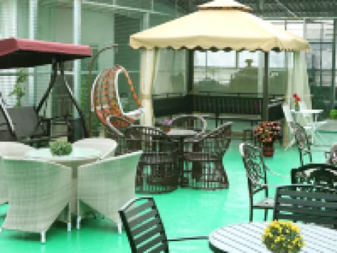 แดเชน โฮเทล - เลคง เฟอร์นิเจอร์ มาร์ท ฝอซาน โรงแรมในฝอซาน