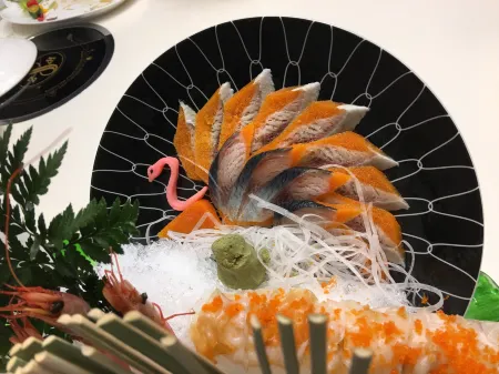 Monarch Hotel Отели в г. Лоян