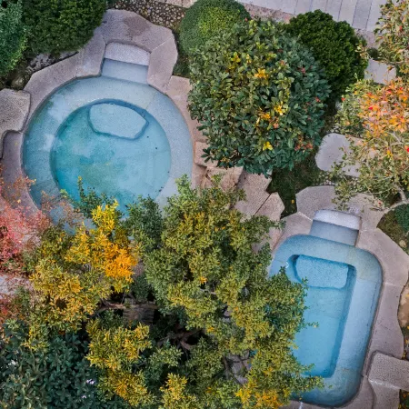 HUAQING PALACE RESORT & SPA