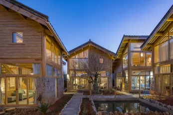 Xianlv Baisha Snow Mountain Hostel