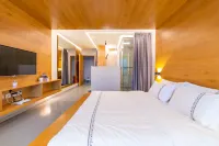 Erhai Zhijing Garden Seaview Hotel