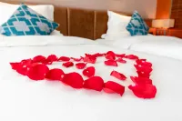 Hotspring Peninsula Resort Hotel Hotels near Bajiezhen Passenger Transport Terminal